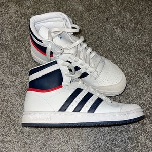Adidas top ten size 8 women.